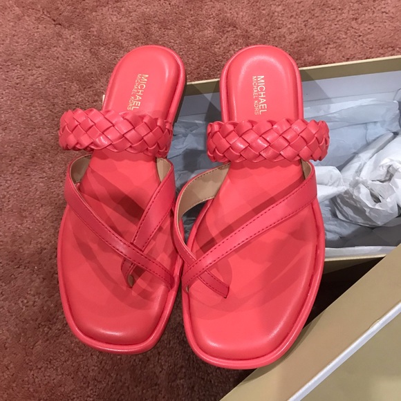 Micheal Kors brand new Thong slide faux leather - Picture 3 of 12